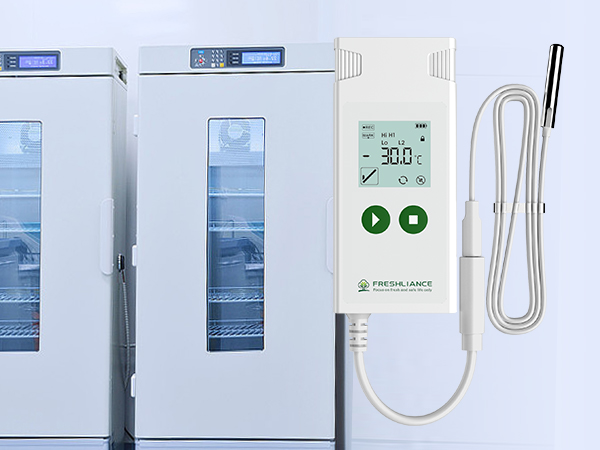 USB Temperature Data Logger in Vaccine Cold Storage